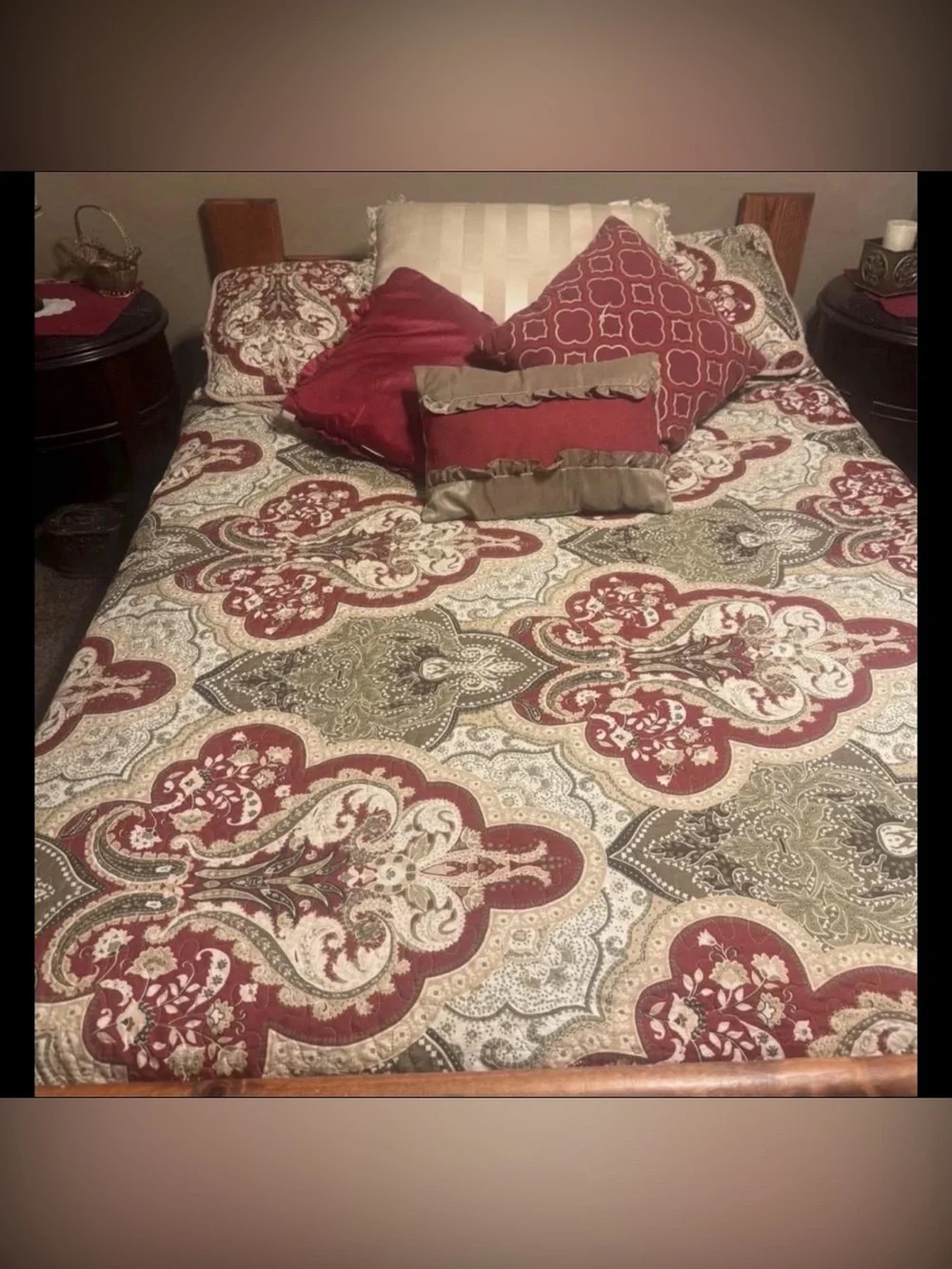 Queen/Full  Size Quilt With 2 Shams $25 OBO
